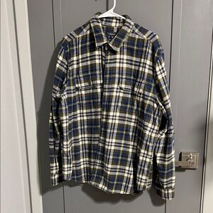 American Eagle Outfitters Blue and Yellow Plaid Casual Button Down Shirt